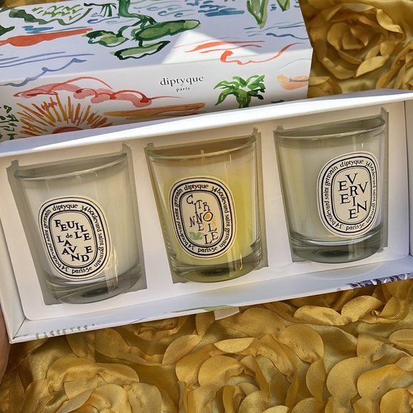 Set of 3 Scented Votive Candles
DIPTYQUE 3/70g-3/2.4oz - Picture 5 of 6